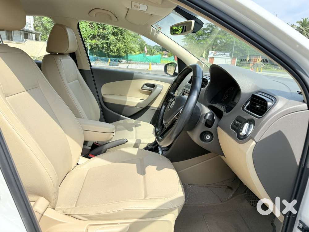 Volkswagen Vento 1.2 Tsi Highline Plus At, 2016, Petrol