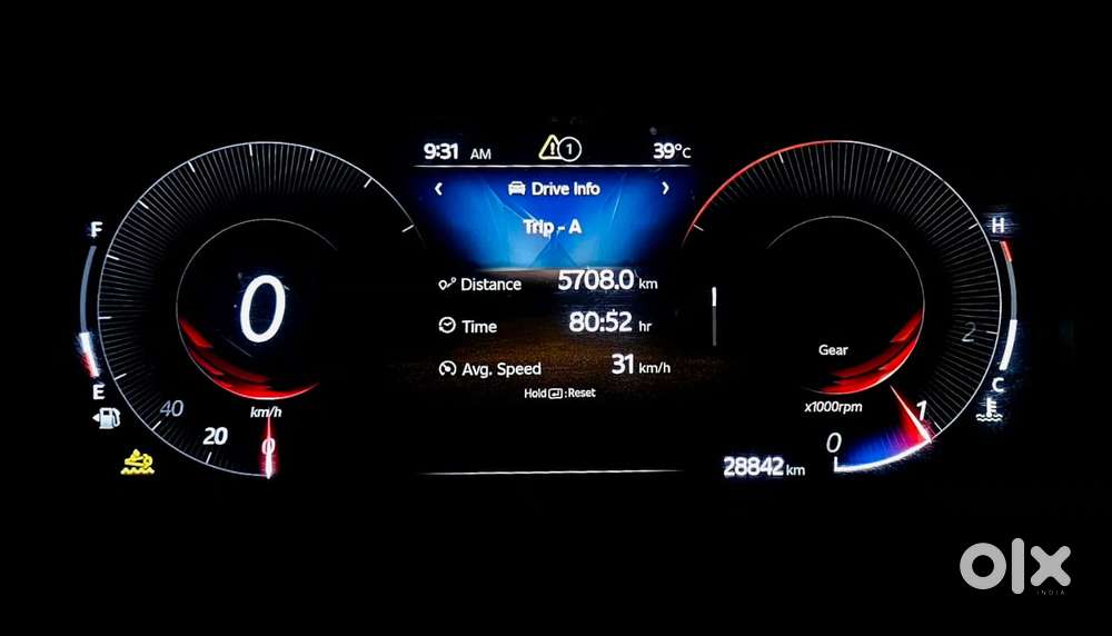 Mahindra Xuv 3xo Ax5 Ds Mt, 2025, Diesel