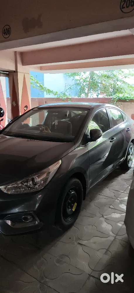 Hyundai Verna 2018 Petrol Well Maintained Single Handed Car