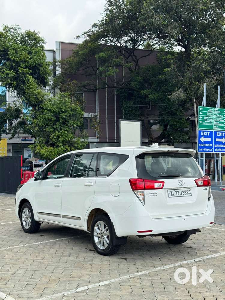 Toyota Innova Crysta 2.8 Gx At, 2017, Diesel