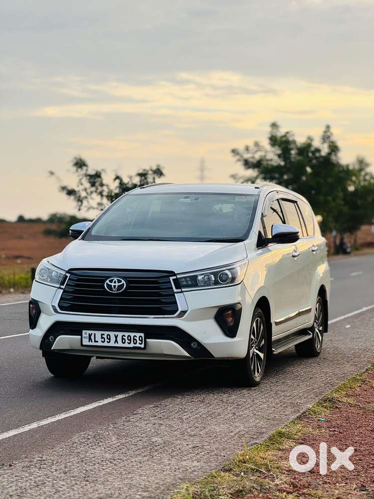 Toyota Innova Crysta 2.8z Automatic, 2021, Diesel