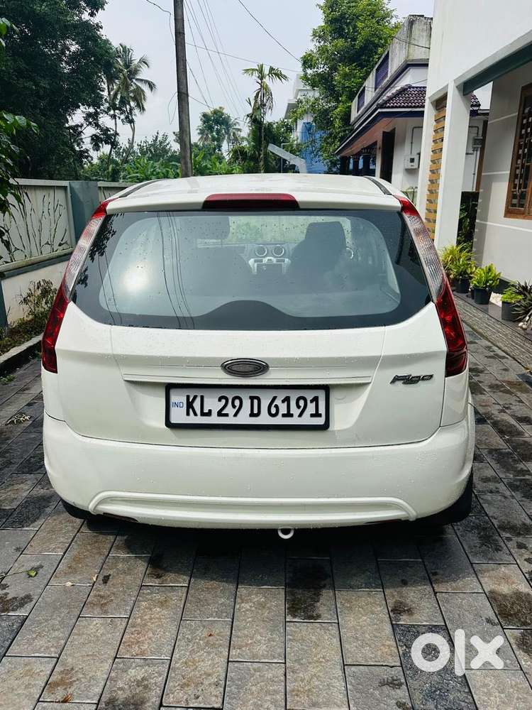 Ford Figo Petrol Zxi, 2011, Petrol
