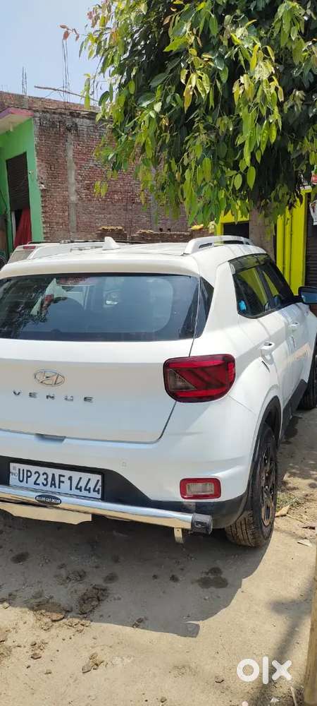 Hyundai Venue 2021 Petrol Well Maintained