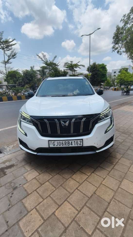 Mahindra Xuv700 2.2 Ax 5 Diesel At 7 Str, 2025, Diesel