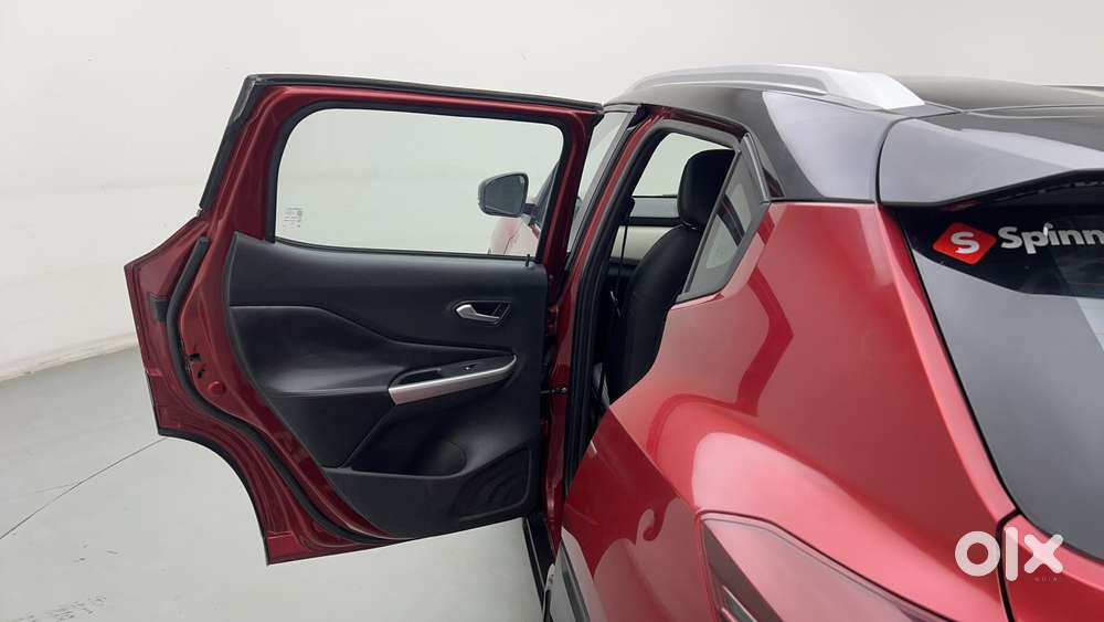 Nissan Magnite 1.0 Xv Dual Tone, 2023, Petrol