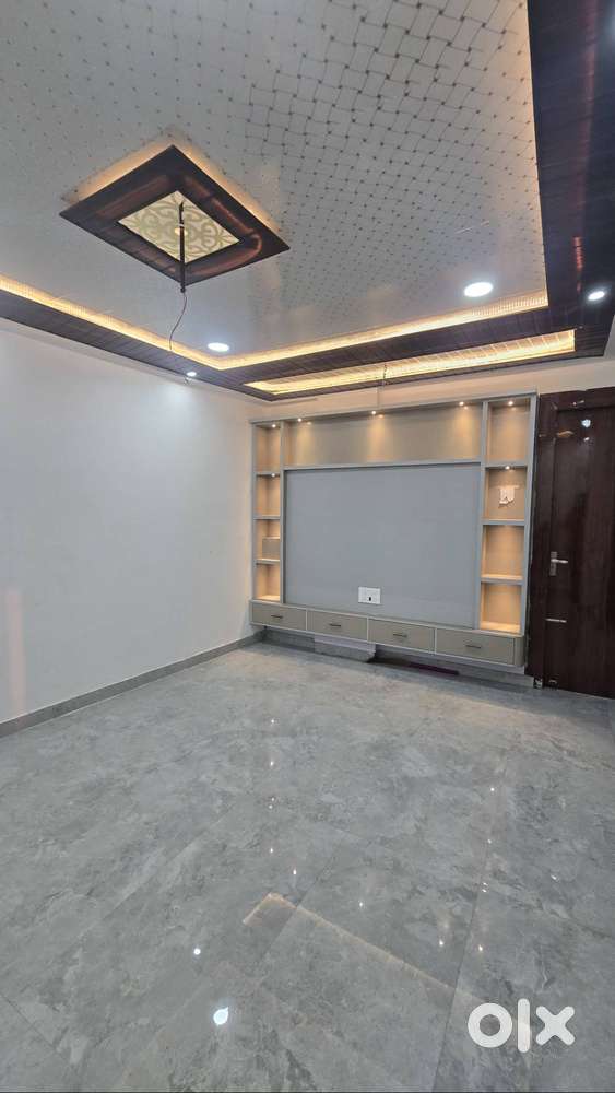 2bhk flat room mate