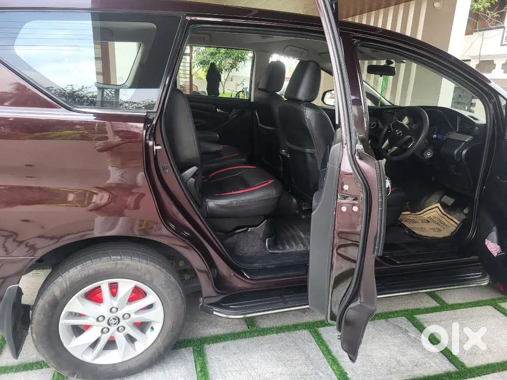 Innova Crysta 2.8 At 7 Str
