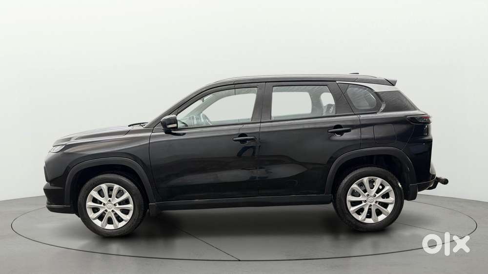 Maruti Suzuki Grand Vitara 1.5 Alpha Plus Intelligent Hybrid Ecvt, 2..