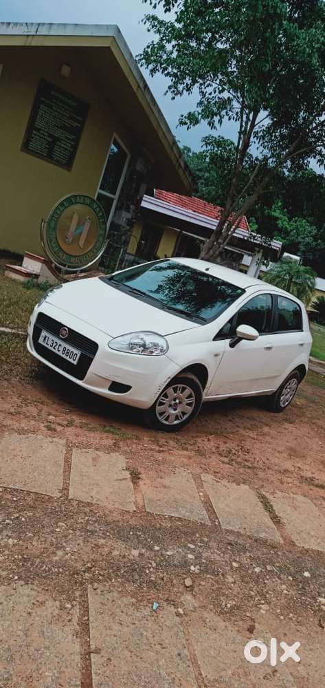 Fiat Punto Diesel 2011 Km Driven