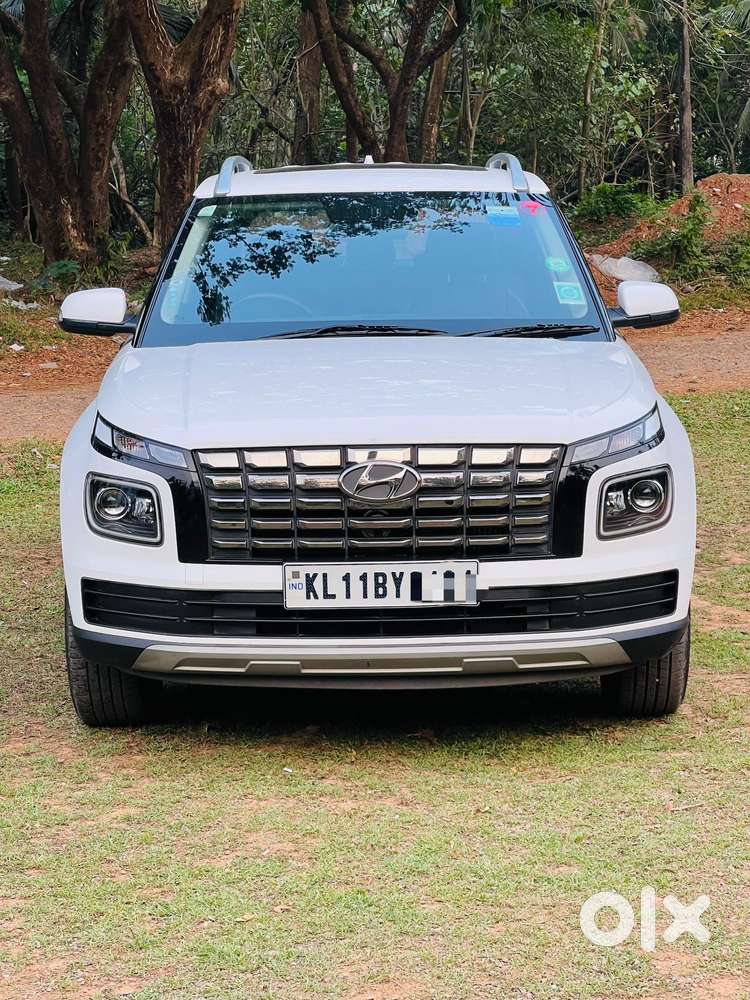 Hyundai Venue 1.0 Sx (o) Turbo Dct, 2023, Petrol