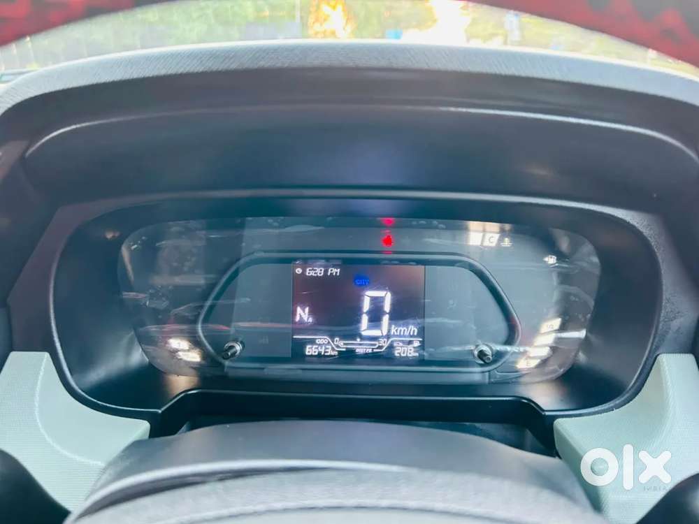 Tata Punch Accomplished Amt, 2025, Petrol