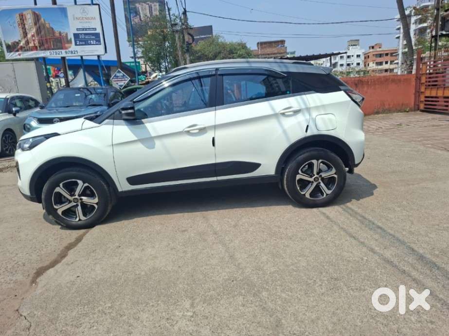 Tata Nexon 1.2 Revotron Xz Plus, 2022, Petrol