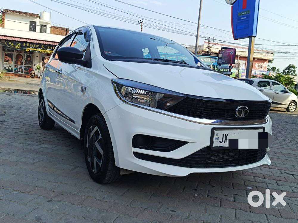 Tata Tiago 1.2 Revotron Xm, 2025, Petrol