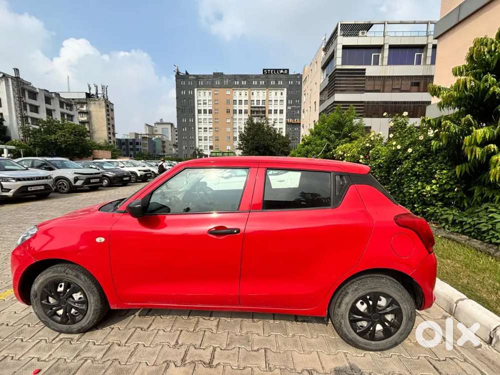Maruti Suzuki Swift Lxi 2019