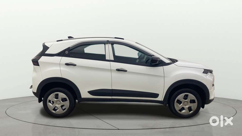 Tata Nexon Smart Plus S 1.2 Revotron Petrol 5 Mt, 2024, Petrol