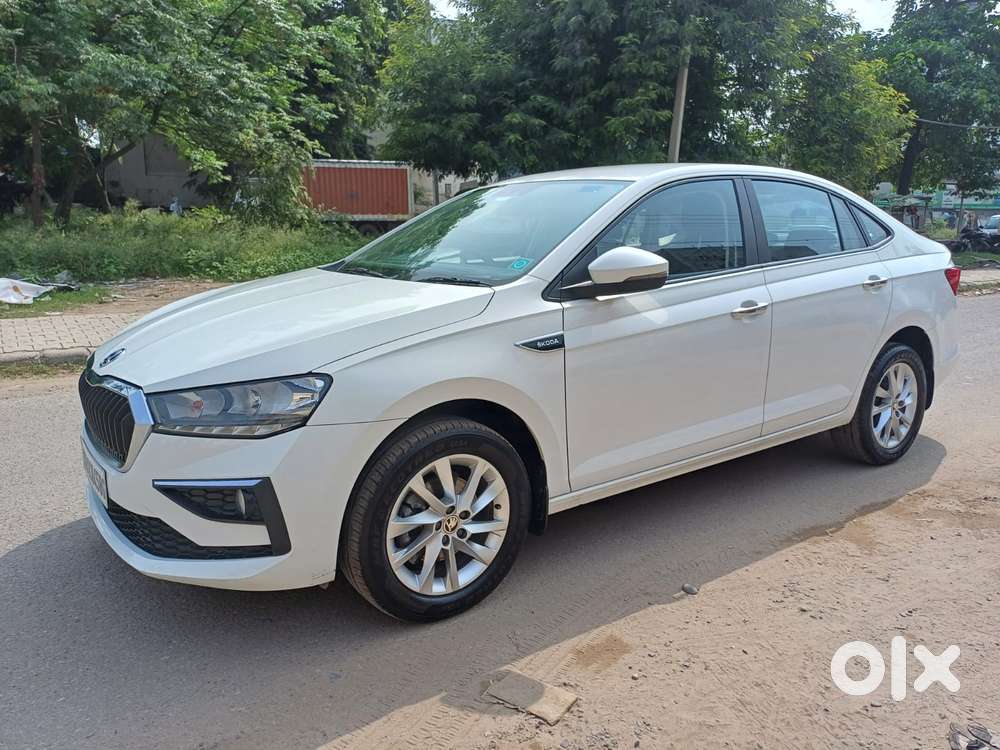 Skoda Slavia 1.0 Ambition Tsi, 2022, Petrol
