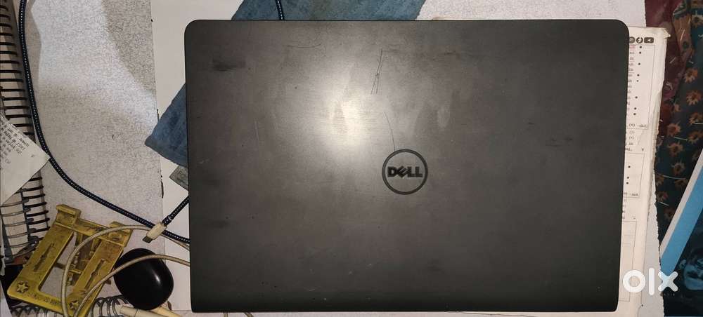Dell laptop 4/128 i3