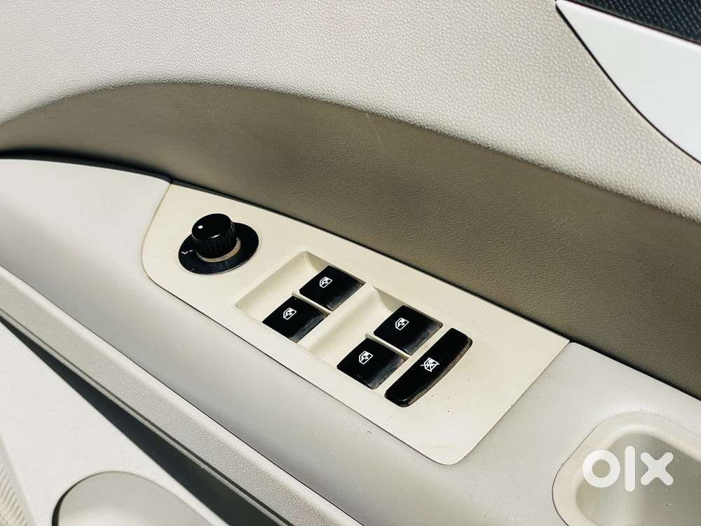 Mahindra Marazzo M6 8str, 2019, Diesel