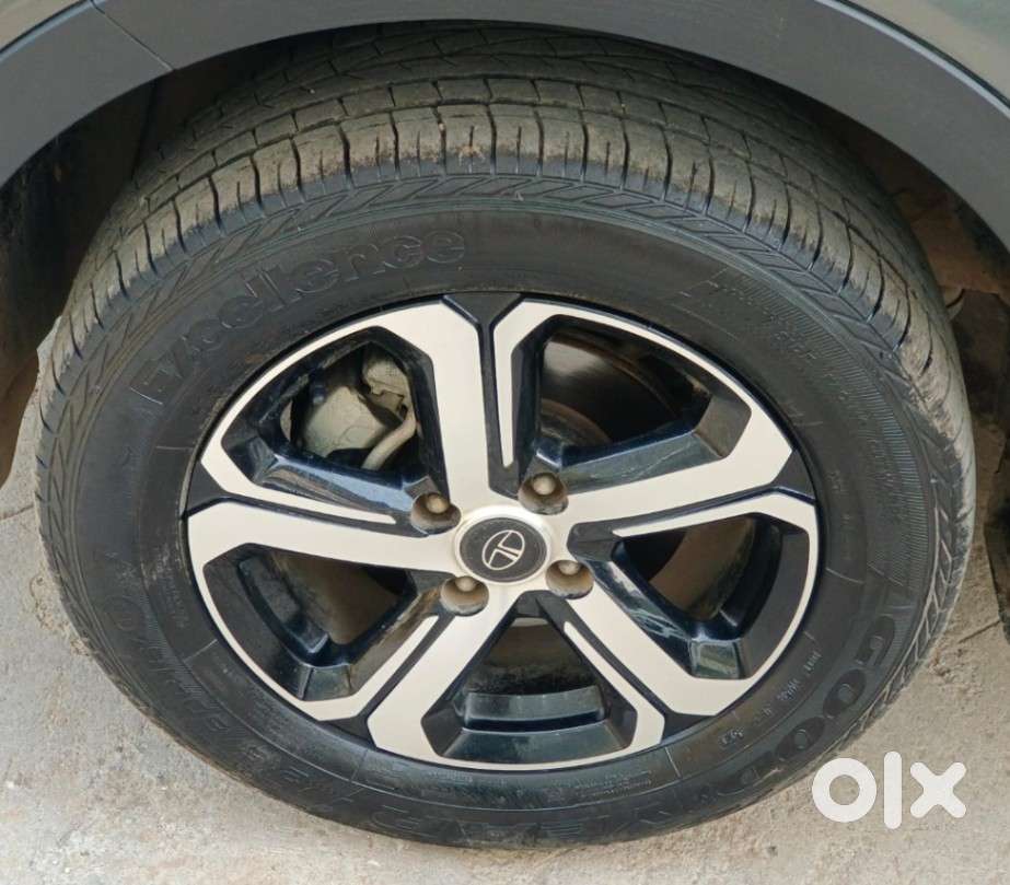 Tata Nexon 1.2 Revotron Xza Plus, 2022, Petrol