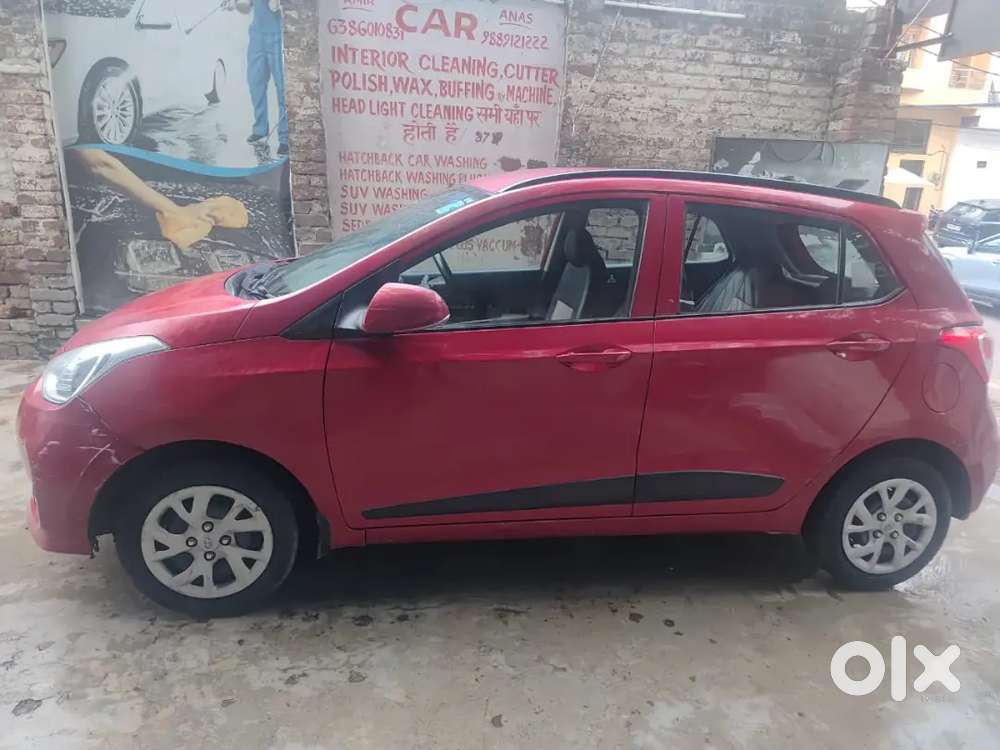Hyundai Grand I10 Sports 2nd Top Model In Red Colour