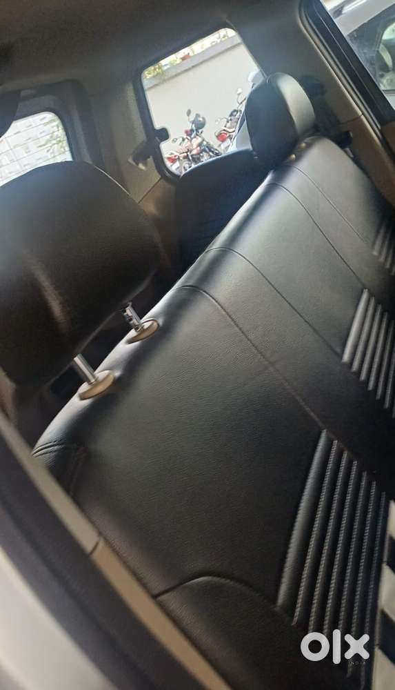 Mahindra Tuv 300 T8, 2017, Diesel