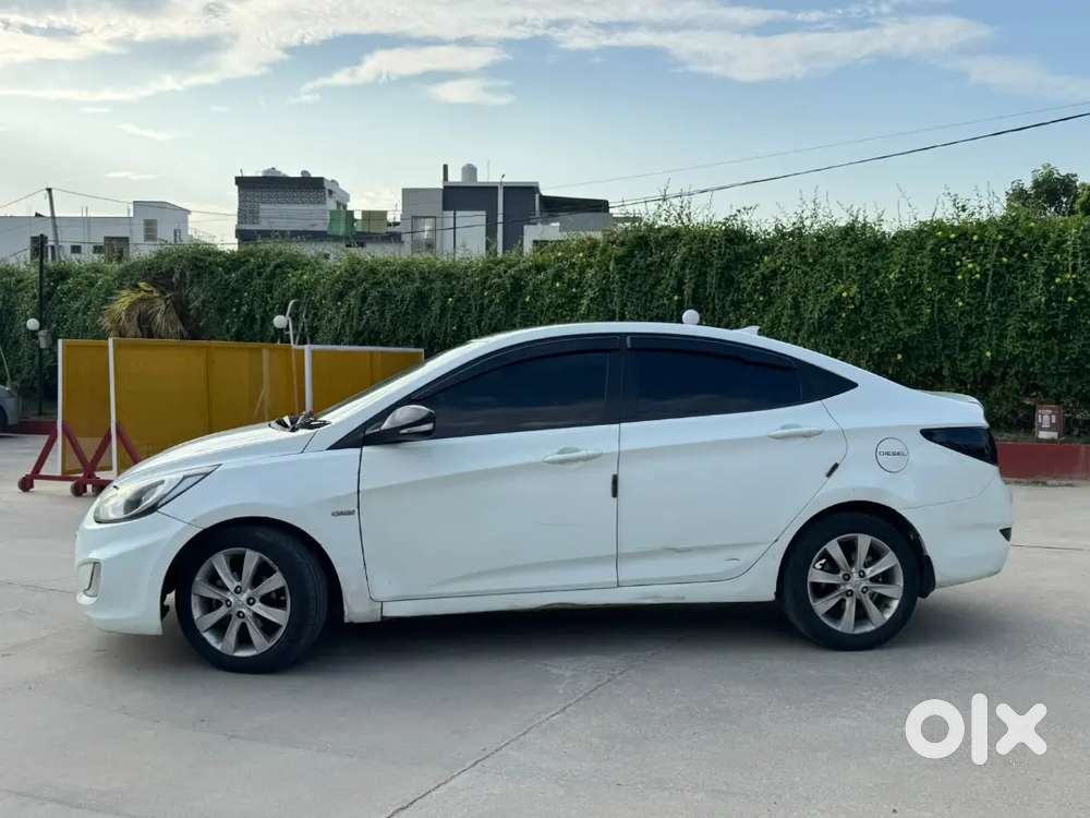 Hyundai Verna Fluidic 1.6 2011
