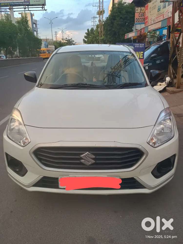 Maruti Suzuki Dzire 2017 Petrol Well Maintained