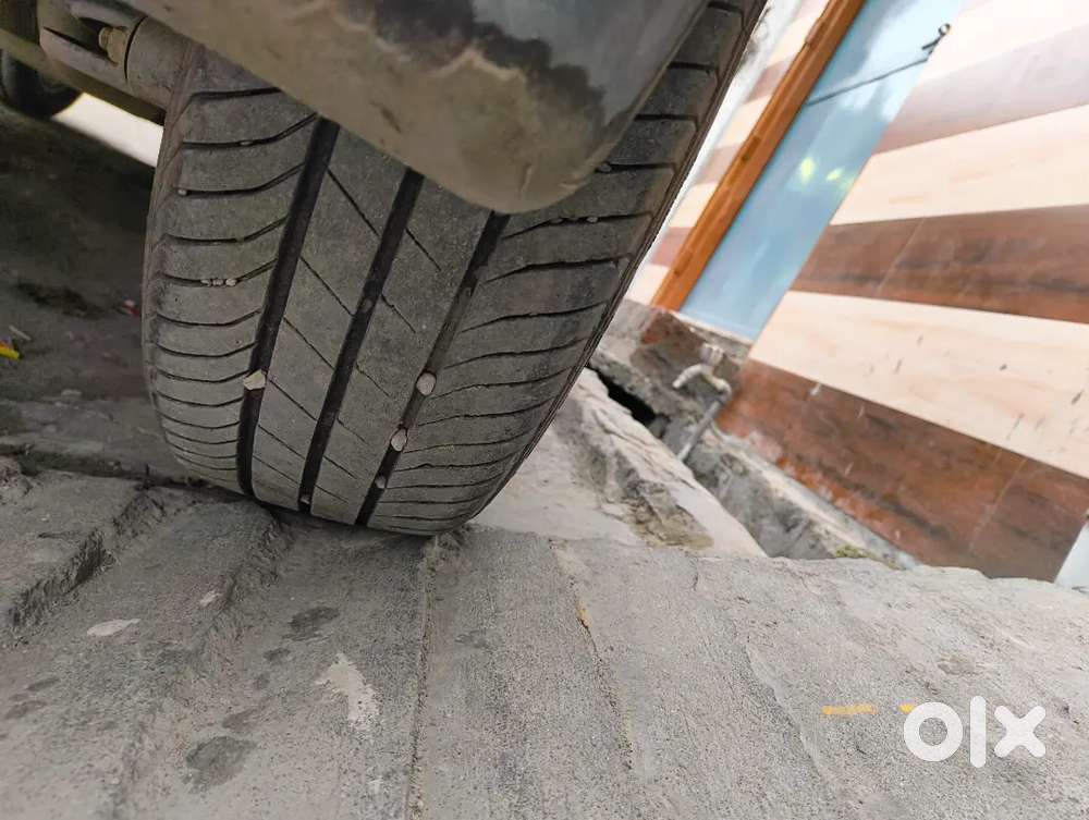 Urgent Sale Karni Hai 
Service 4tarik Ko Krayi 
New Seat Cover.