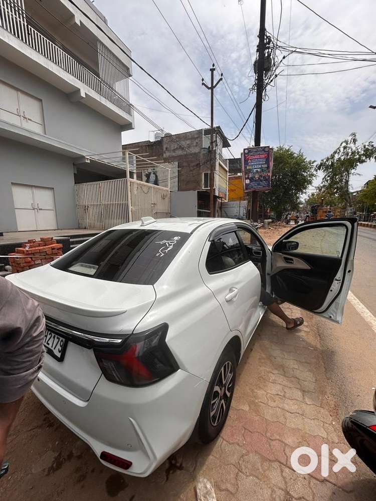 Maruti Suzuki Dzire 2025