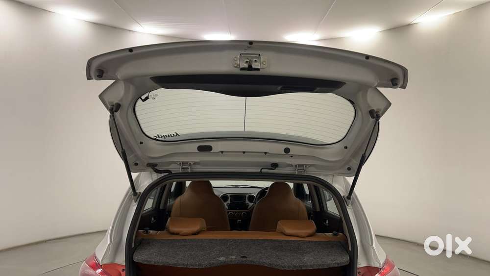 Hyundai Grand I10 1.2 Kappa Vtvt Asta (o) At, 2016, Petrol