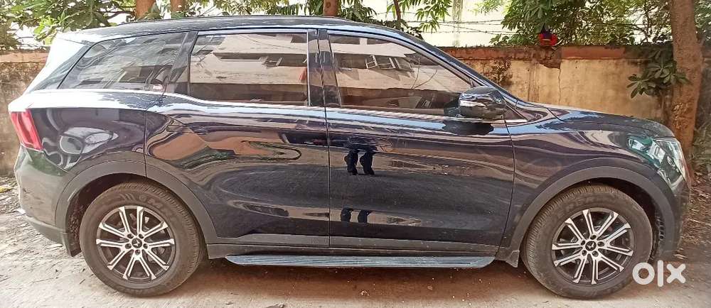 Mahindra Xuv700 2025 Diesel 14000 Km Driven