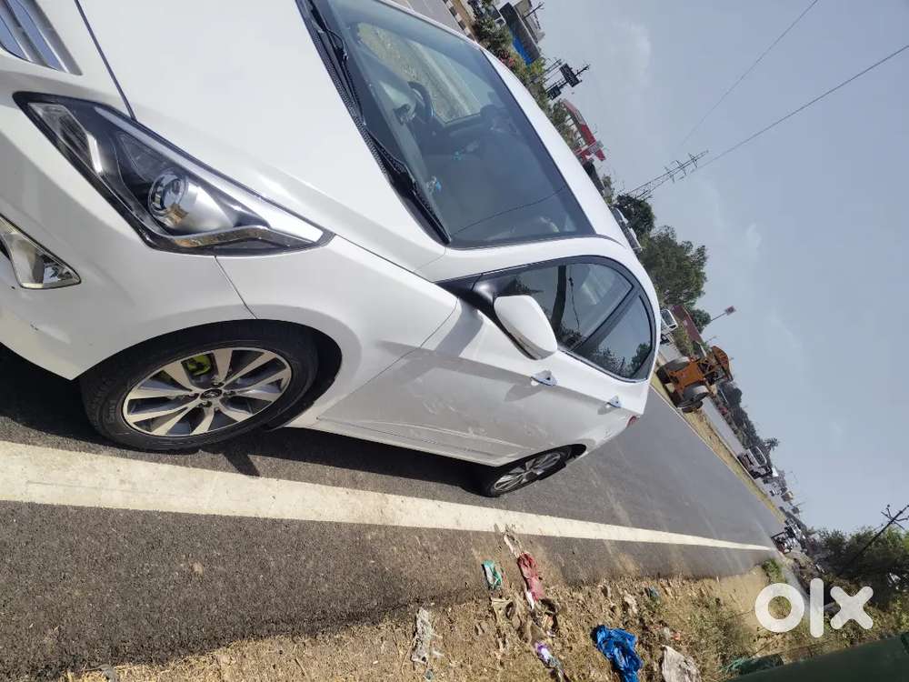 Hyundai Verna 2015 Petrol Well Maintained