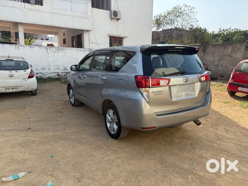 Toyota Innova Crysta 2.8 Zx At, 2016, Diesel