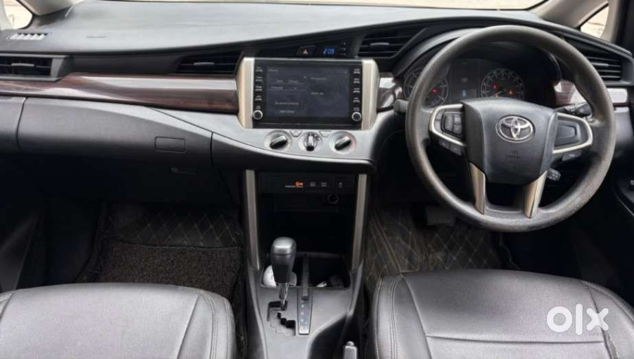 Toyota Innova Crysta 2.4 Gx Limited Edition At 7 Str, 2022, Diesel
