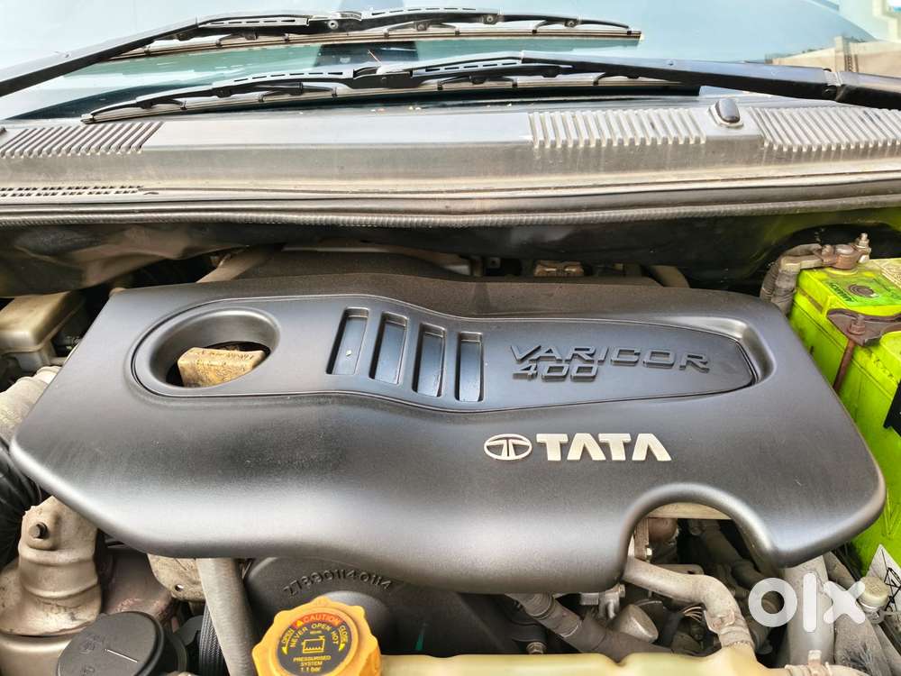 Tata Hexa 2.2 Xta 4x2 6 Str Dual Tone, 2018, Diesel