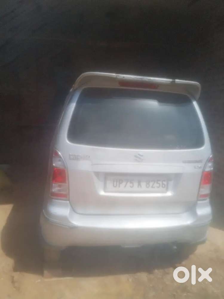 Maruti Suzuki Swift Lxi 2011