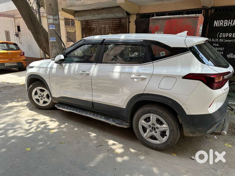 Sirf 22000 Kms 2023 Kia Seltos Manual Petrol Car For Sale