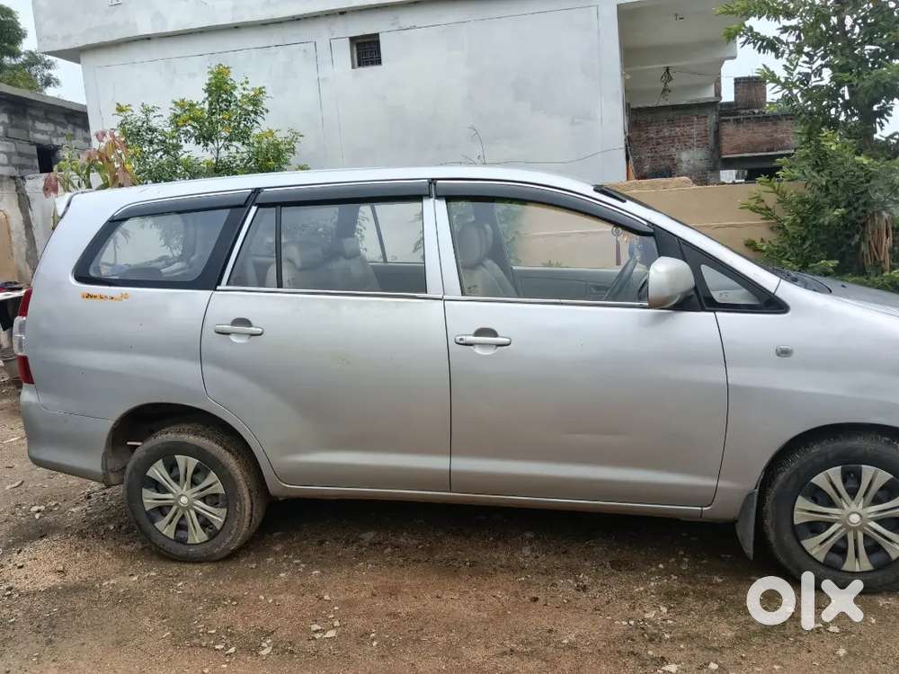Toyota Innova Diesel 2014