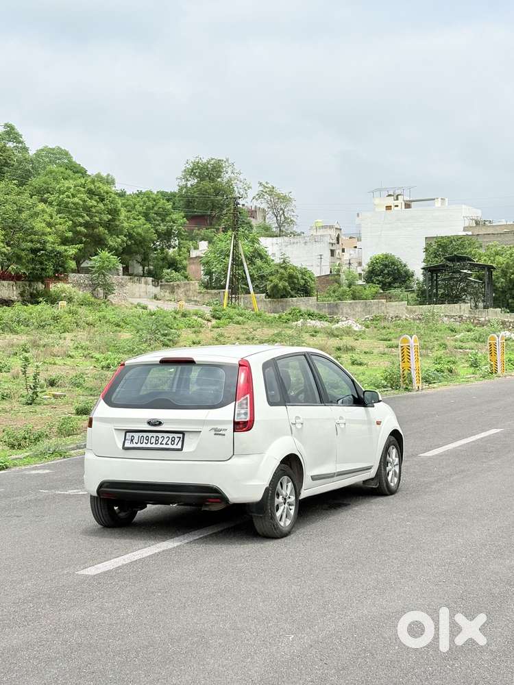 Ford Figo Diesel Titanium, 1981, Diesel