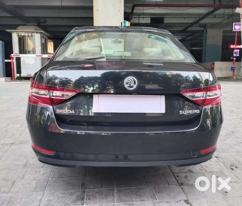 Skoda Superb [ ] 1.8 Style Tsi At, 2017, Petrol