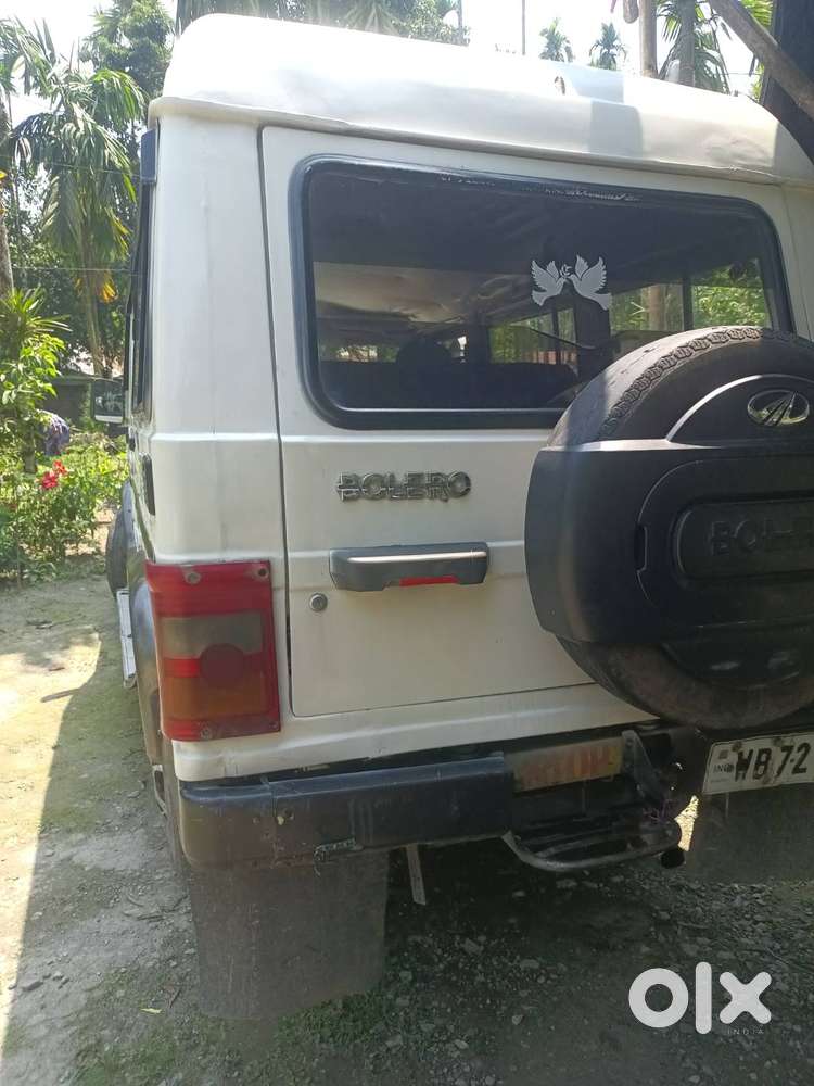 Bolero 9seater 2012-october