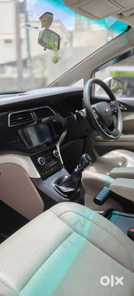 Mahindra Marazzo M8, 2018, Diesel