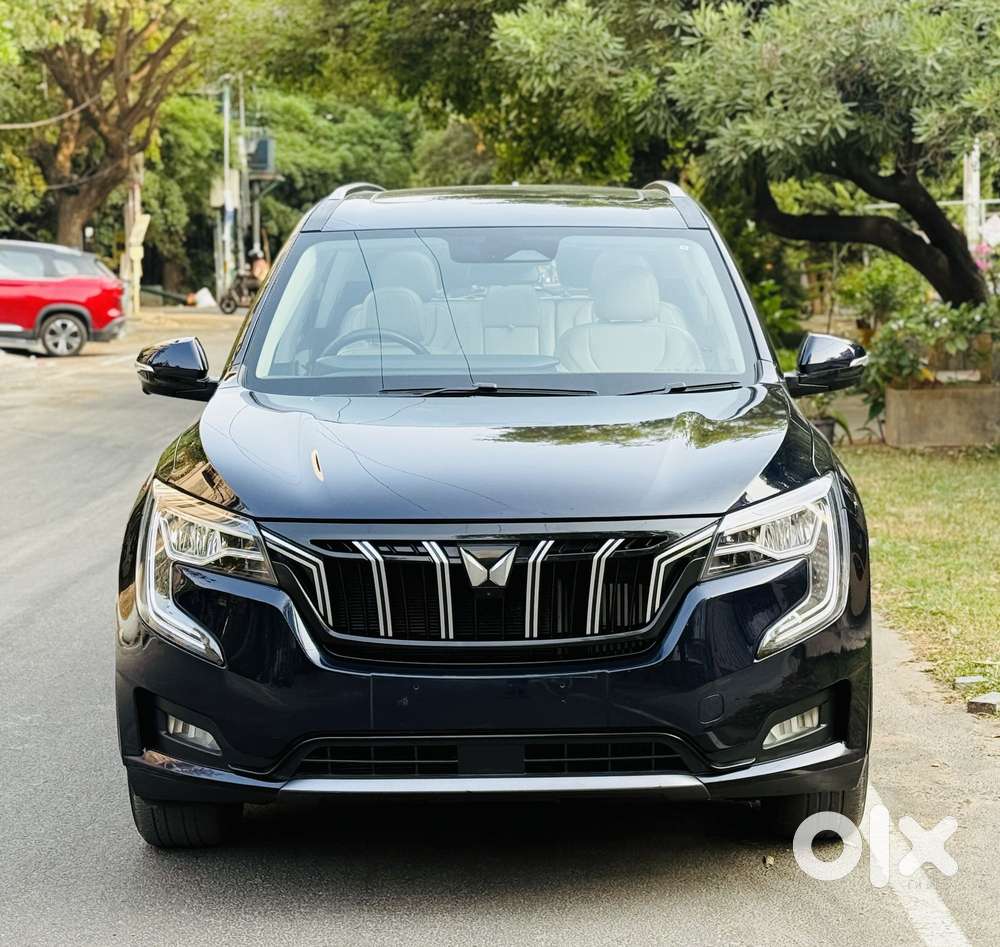 Mahindra Xuv700 2.0 Ax 7 Petrol At Luxury Pack Str, 2023, Petrol