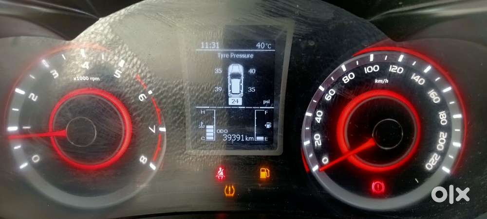 Mahindra Xuv300 W8 Option Diesel, 2023, Diesel