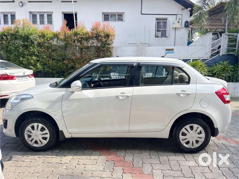 Maruti Suzuki Swift Dzire Vxi Optional, 2015, Petrol