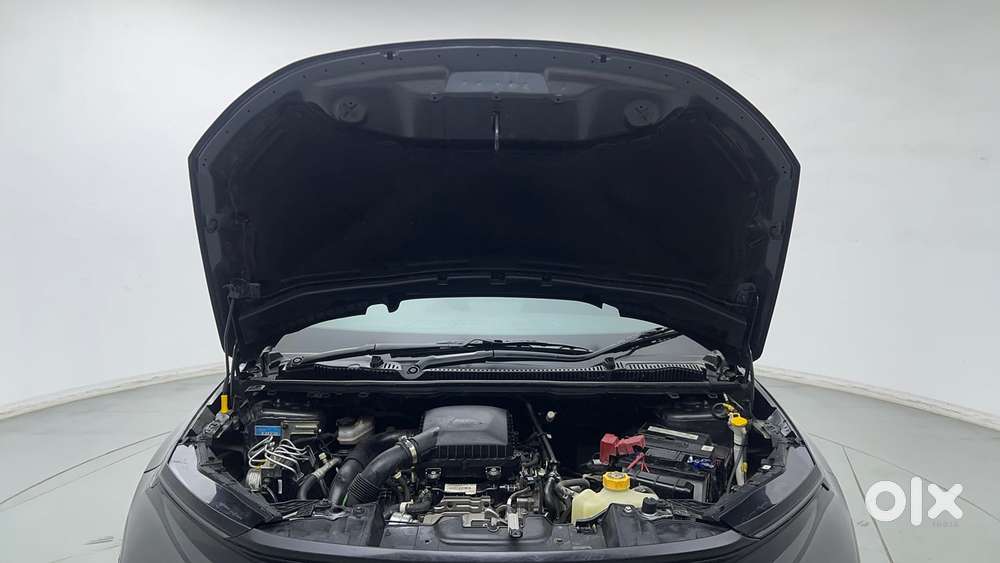 Tata Nexon Pure (s) 1.2 Petrol 6amt, 2025, Petrol