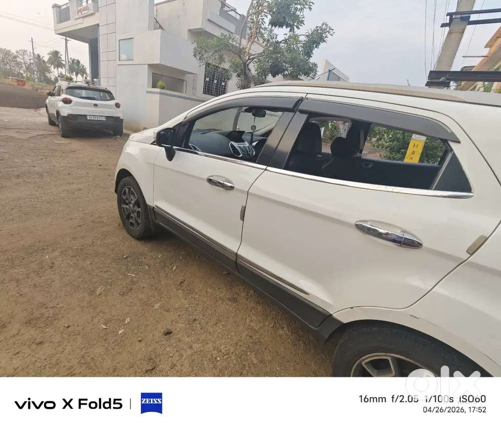 Ford Ecosport 2017 Diesel 140000 Km Driven