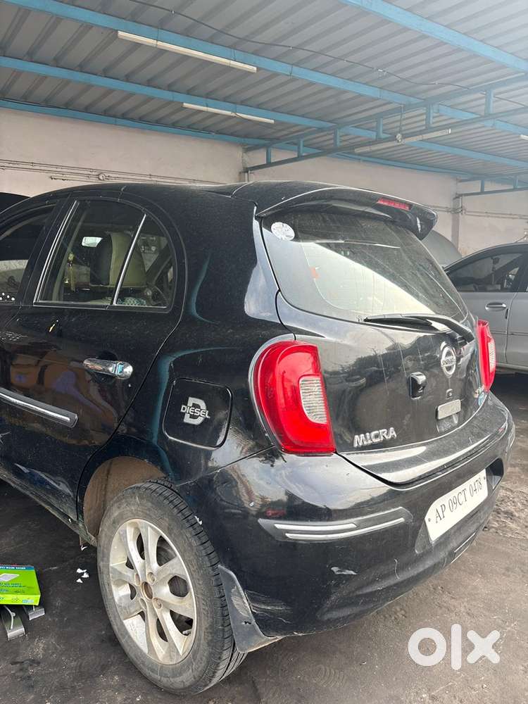 Nissan Micra Premium Diesel 2013