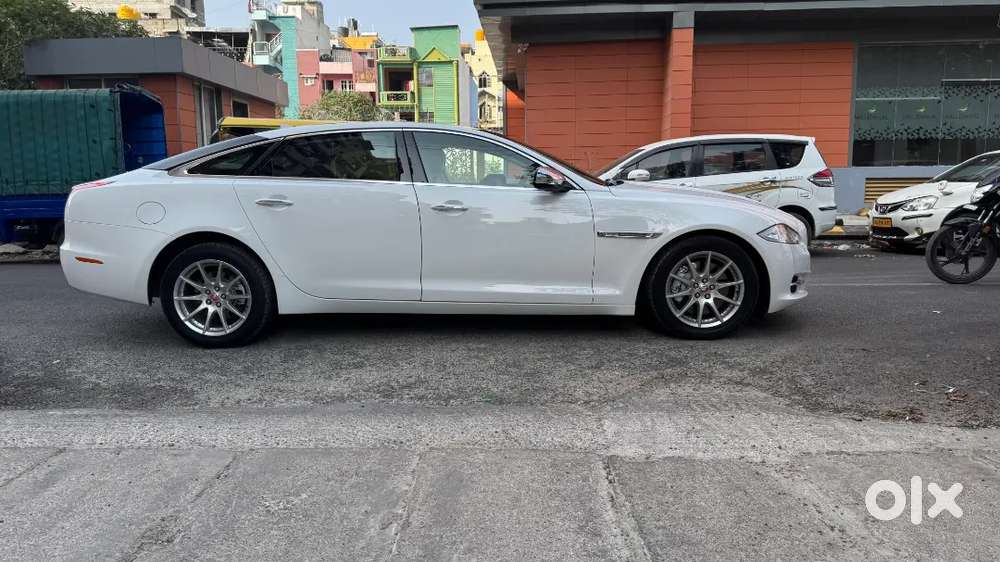 Jaguar Xj