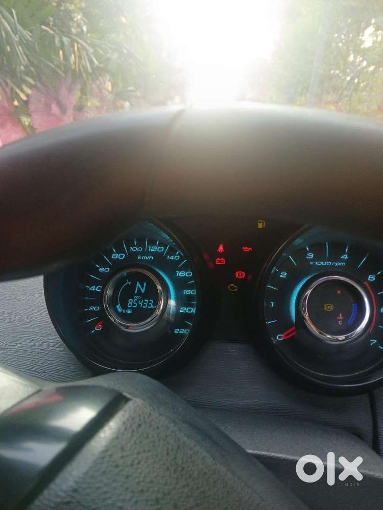 Mahindra Xuv500 2017 Diesel 85000 Km Driven